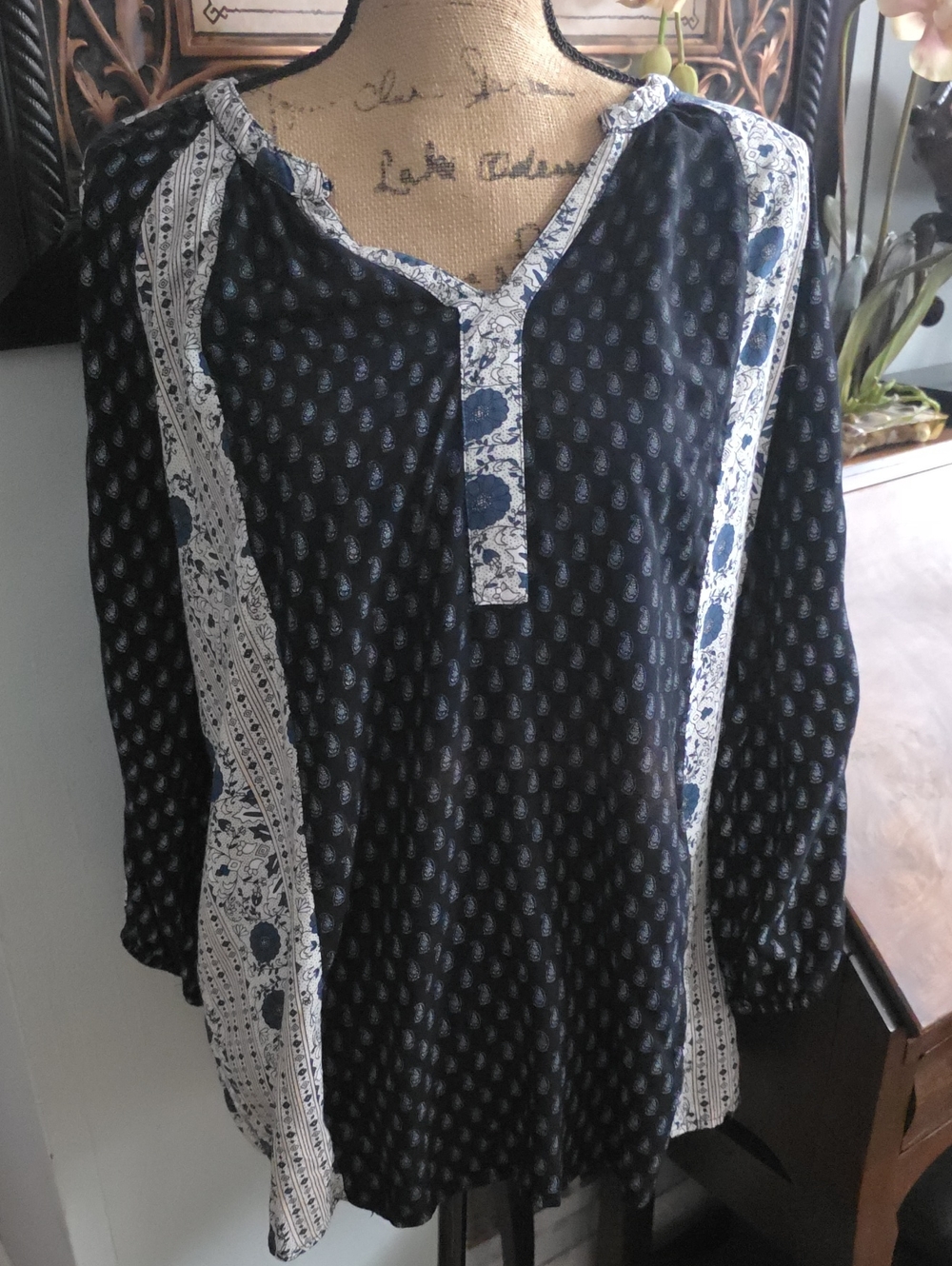 new directions Navy and White Printed Long-Sleeve Tunic